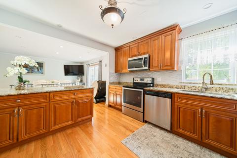 2068 Birch St, Des Plaines, IL 60018 photo 8