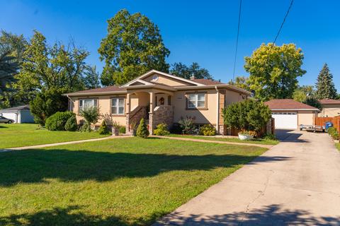 2068 Birch St, Des Plaines, IL 60018 photo 2