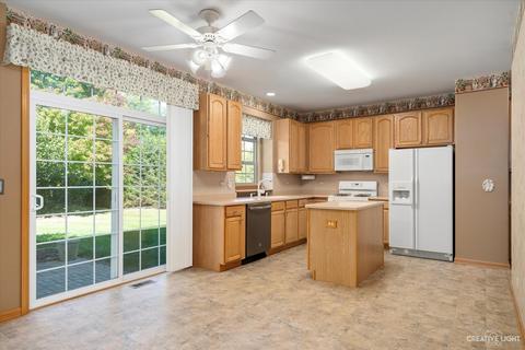 559 Sumac Dr, Aurora, IL 60506 photo 16