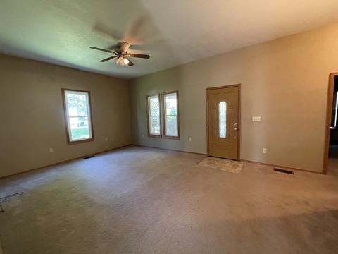 310 E Griggs St, Mansfield, IL 61854 photo 7