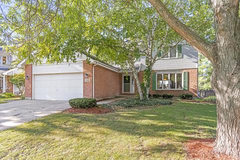 505 Cimarron West Dr, Aurora, IL 60504 photo 2