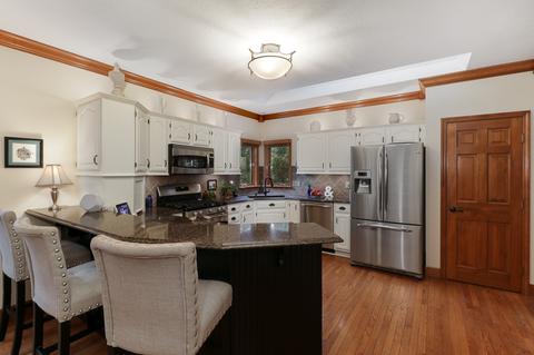 2 Red Stone Ct, Bloomington, IL 61704 photo 11