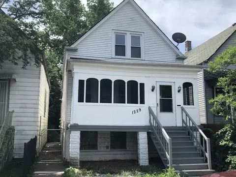 1229 W 74th St, Chicago, IL 60636