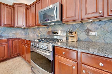 481 E Belmont Ave, Addison, IL 60101 photo 7