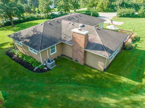 1700 Heather Dr, Algonquin, IL 60102 photo 4