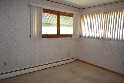 698 E 4th St, El Paso, IL 61738 photo 21