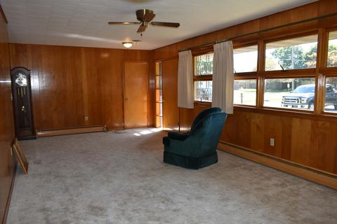 698 E 4th St, El Paso, IL 61738 photo 6