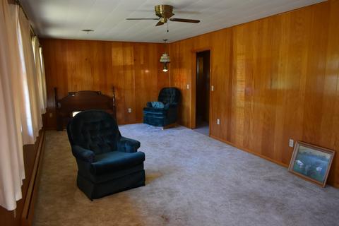 698 E 4th St, El Paso, IL 61738 photo 8