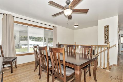 3905 Maple Ave, Mchenry, IL 60050 photo 8