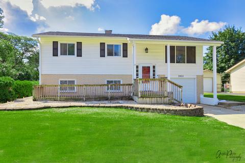 3905 Maple Ave, Mchenry, IL 60050 photo 1