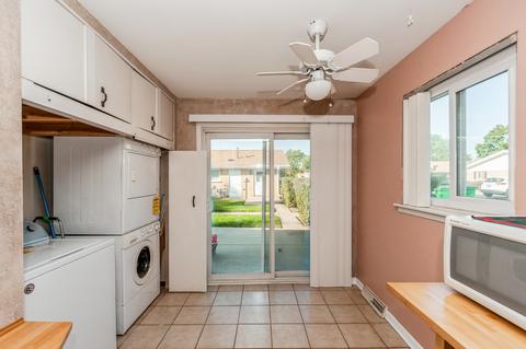 831 Valley Stream Dr #A, Wheeling, IL 60090 photo 6