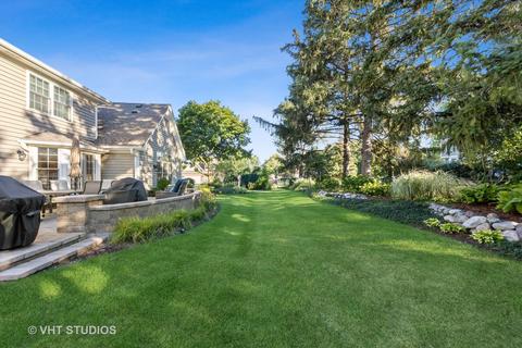 1141 Midwest Ln, Wheaton, IL 60189 photo 4