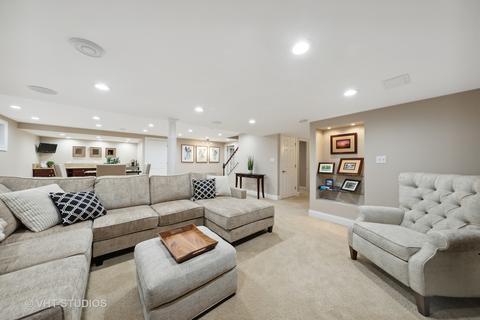 1141 Midwest Ln, Wheaton, IL 60189 photo 29