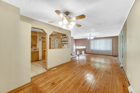16645 Wolcott Ave, Markham, IL 60428 photo 4