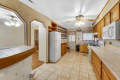 16645 Wolcott Ave, Markham, IL 60428 photo 8