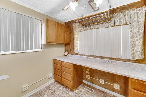 16645 Wolcott Ave, Markham, IL 60428 photo 7