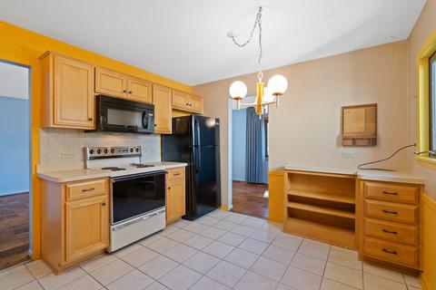244 Thomas St, Park Forest, IL 60466 photo 9