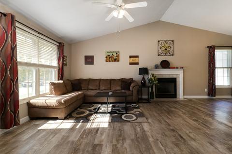 910 Bull St, Normal, IL 61761 photo 2