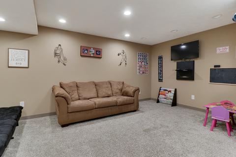 910 Bull St, Normal, IL 61761 photo 22