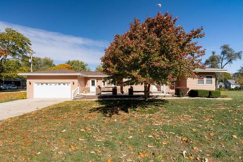 109 W 4th St, Long Point, IL 61333 photo 1