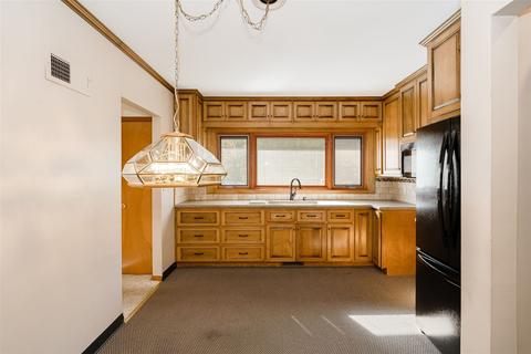 109 W 4th St, Long Point, IL 61333 photo 4