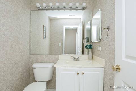 6541 Snug Harbor Dr, Willowbrook, IL 60527 photo 15