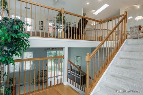 6541 Snug Harbor Dr, Willowbrook, IL 60527 photo 4