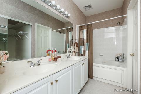6541 Snug Harbor Dr, Willowbrook, IL 60527 photo 19