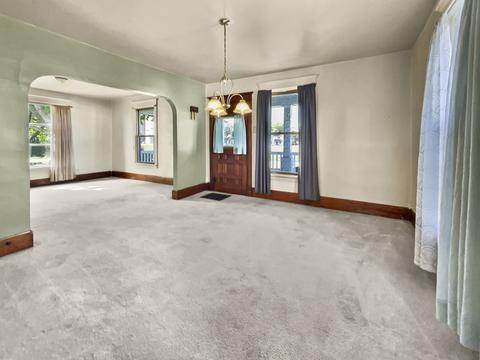 102 S Central St, Danforth, IL 60930 photo 6