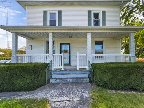 102 S Central St, Danforth, IL 60930 photo 3