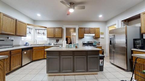 702 Douglas St, Bloomington, IL 61701 photo 15