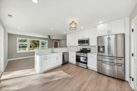 3500 Bluebird Ln, Rolling Meadows, IL 60008 photo 6