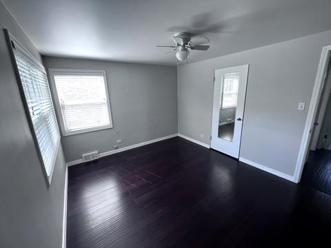 860 S Spring Rd, Elmhurst, IL 60126 photo 8
