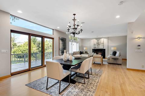 2034 N Summit St, Wheaton, IL 60187 photo 5