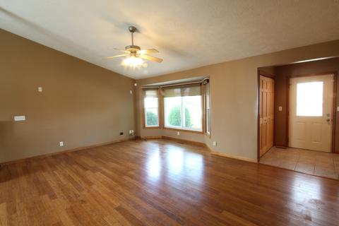 1402 Windham Hill Rd, Bloomington, IL 61704 photo 3