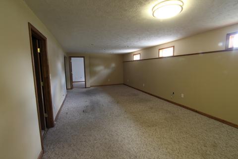 1402 Windham Hill Rd, Bloomington, IL 61704 photo 12