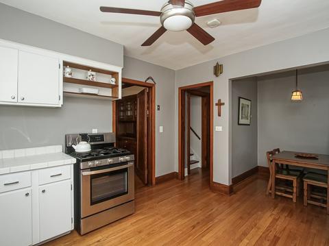 323 N Walnut St, Itasca, IL 60143 photo 12