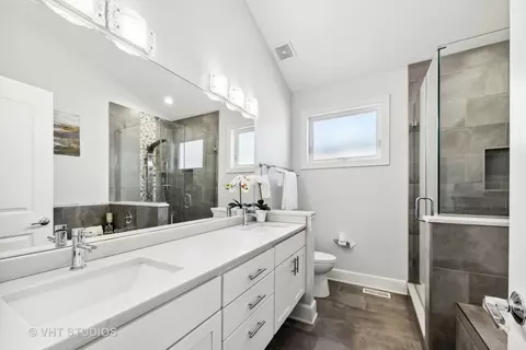 4322 S Champlain Ave, Chicago, IL 60653 photo 18