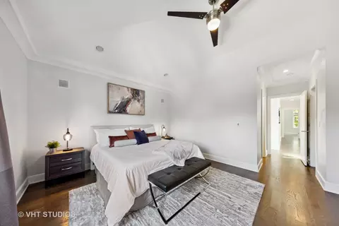 4322 S Champlain Ave, Chicago, IL 60653 photo 17
