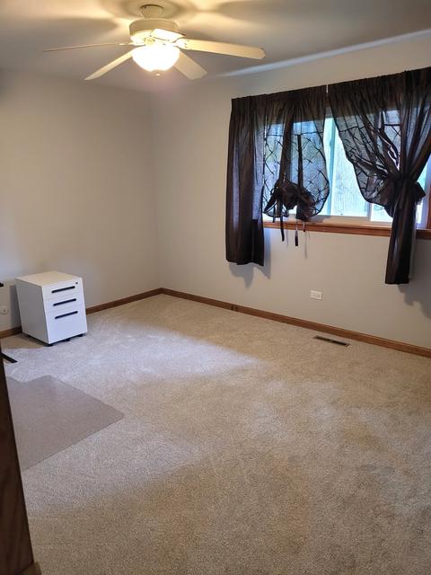 5705 Greenview Rd, Oakwood Hills, IL 60013 photo 9
