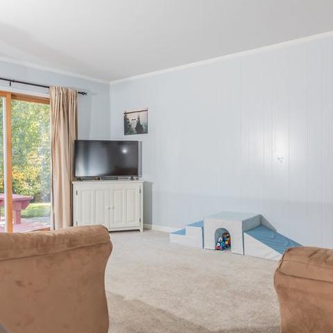 139 S Elroy Ave, Bartlett, IL 60103 photo 17