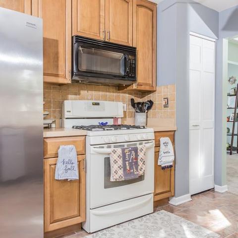 139 S Elroy Ave, Bartlett, IL 60103 photo 4