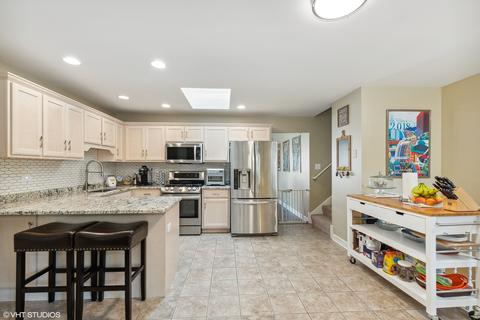 5328 Christopher Dr, Oak Forest, IL 60452 photo 5