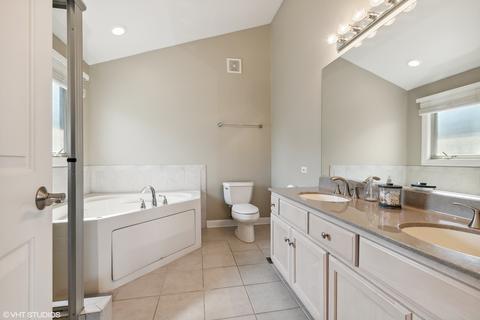 5328 Christopher Dr, Oak Forest, IL 60452 photo 9