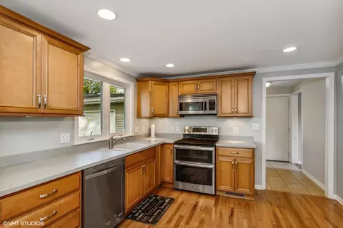 3604 Hamlin Dr, Johnsburg, IL 60051 photo 11
