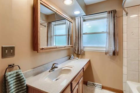 1530 Easy St, Elgin, IL 60123 photo 24