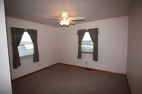 1202 Edgerton Dr, Joliet, IL 60435 photo 9