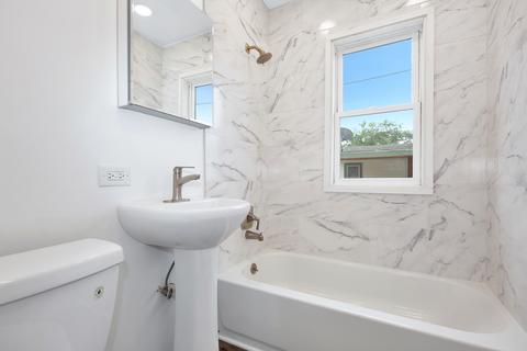 255 Trask St, Aurora, IL 60505 photo 5