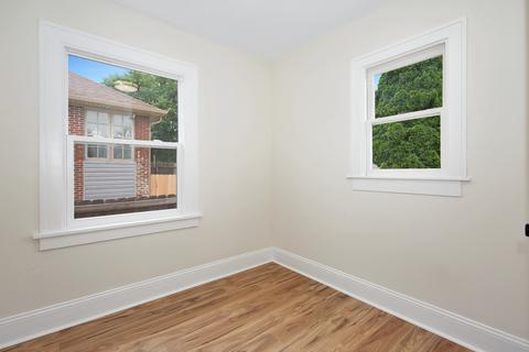 255 Trask St, Aurora, IL 60505 photo 8