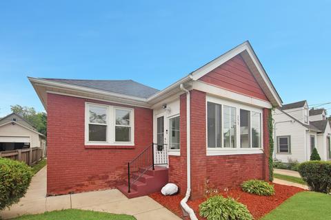 255 Trask St, Aurora, IL 60505 photo 1